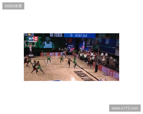 从天堂到地狱,索博在2-1领先后疯狂庆祝,被绝杀后伤心落泪 从天堂到地狱,索博在2-1领先后疯狂庆祝,被绝杀后伤心落泪